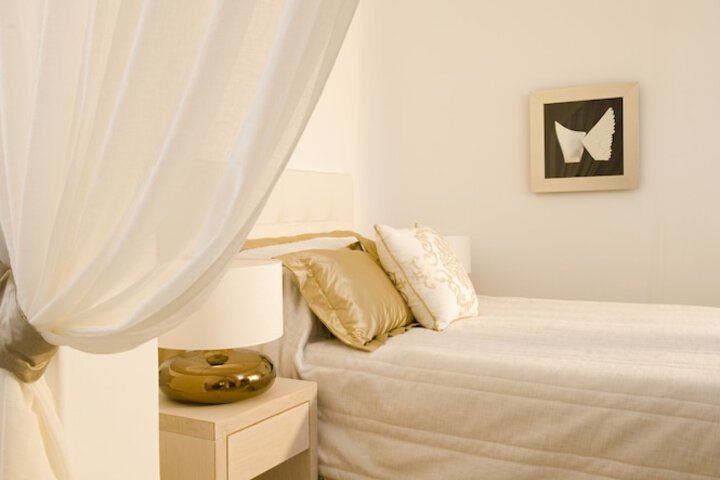 Room 13 of 120