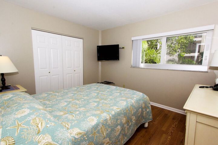 Room 2 of 47