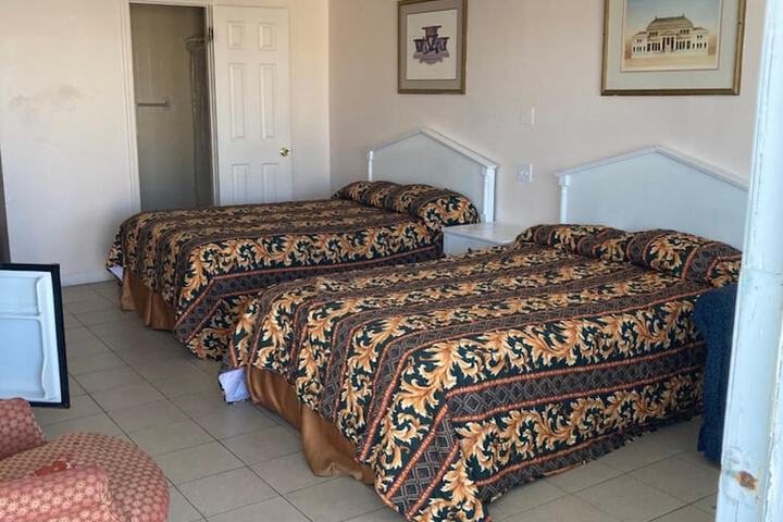 Room 18 of 53