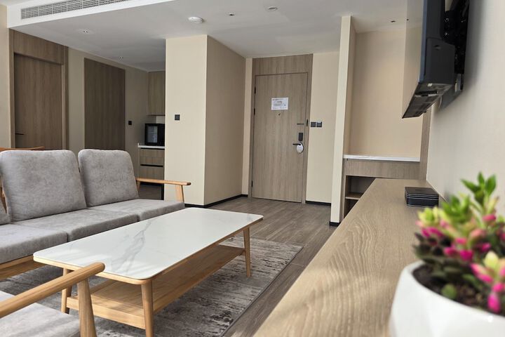 Room 30 of 133