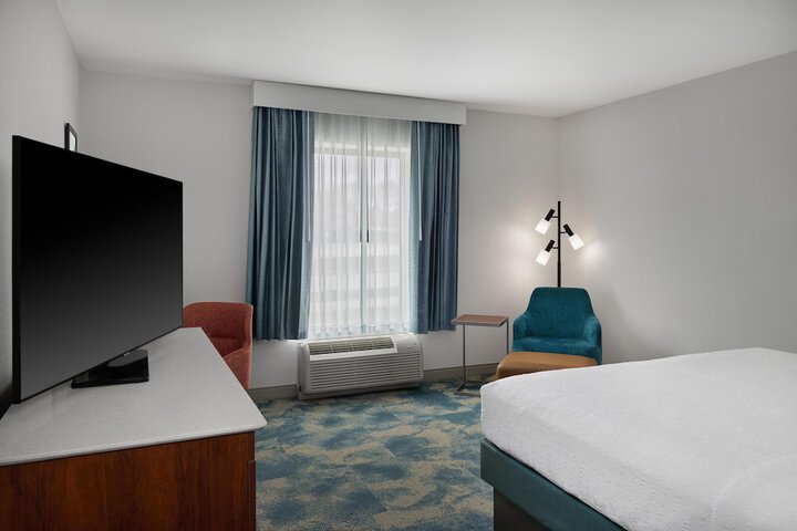 Room 15 of 46