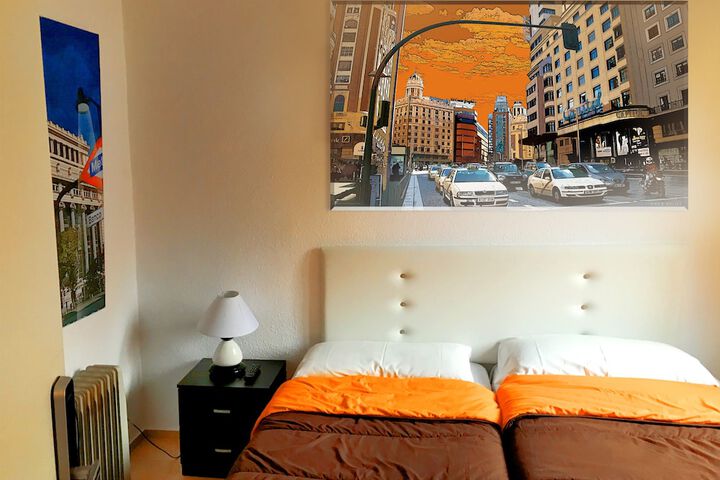 Room 4 of 20
