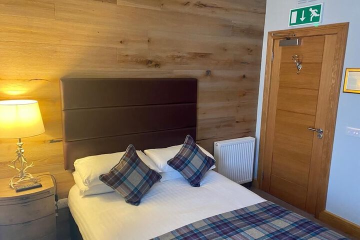 Room 13 of 54
