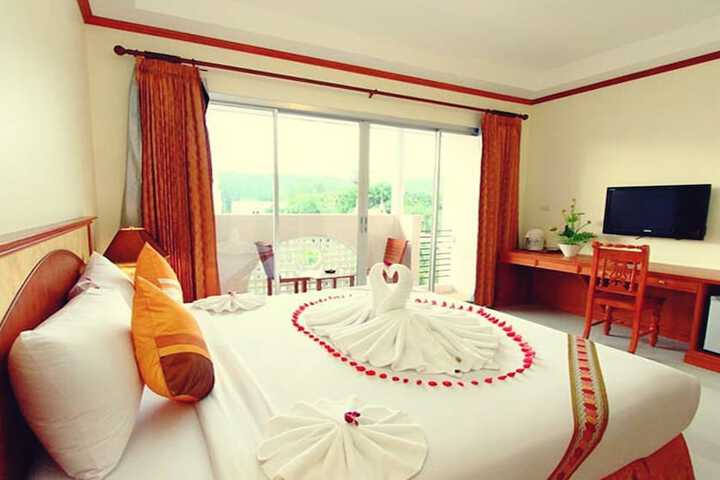 Room 16 of 65