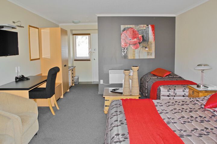 Room 16 of 37