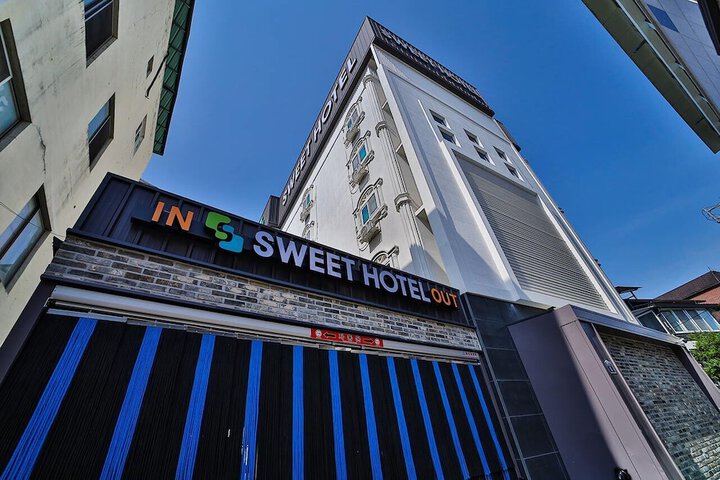 Hotel 43 of 43