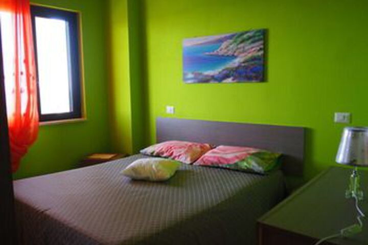 Room 14 of 23