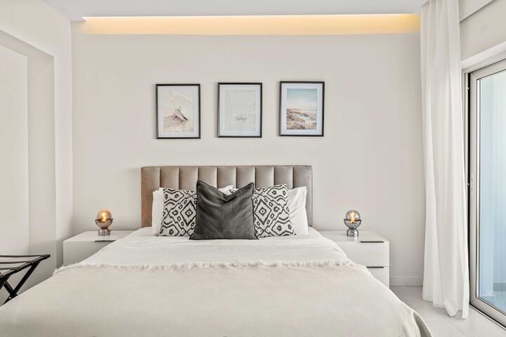 Phaedrus Living: Coastal Seaside Residences 04
