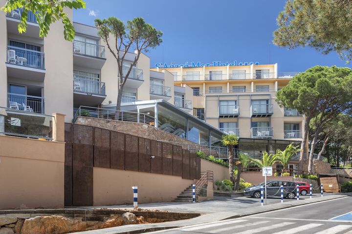 Pool Hotel
