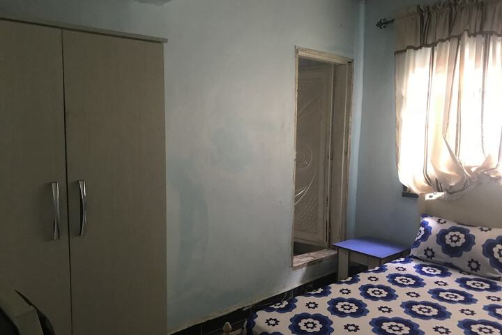 TONIS HOTEL