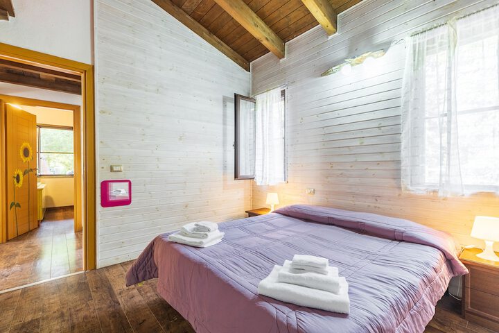 Room 10 of 74