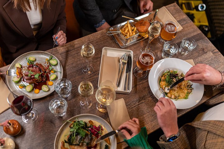 Dining 59 of 78
