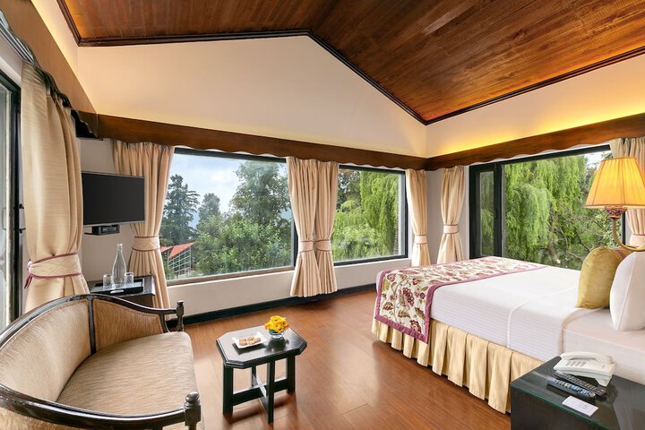 Room 8 of 79