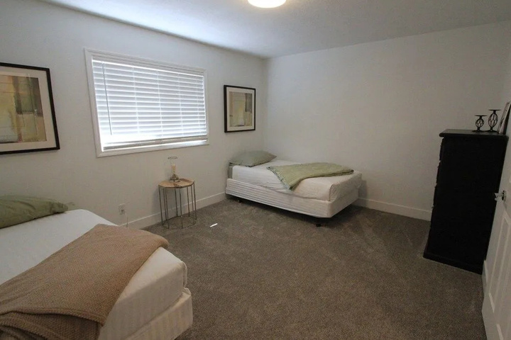 Room 2 of 19