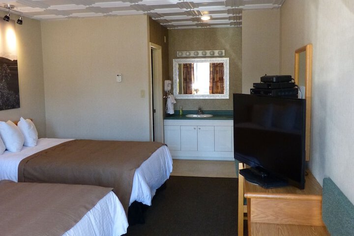 Room 5 of 40