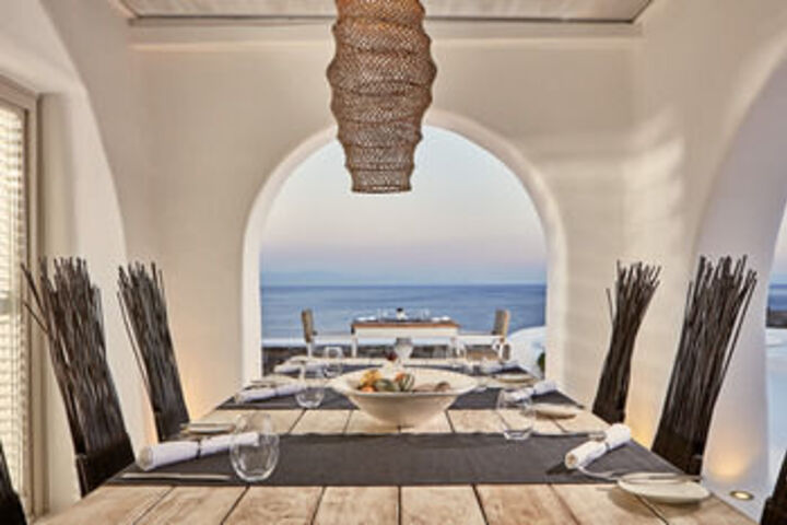 Dining 72 of 90
