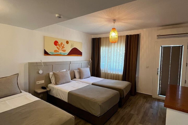 Room 19 of 71