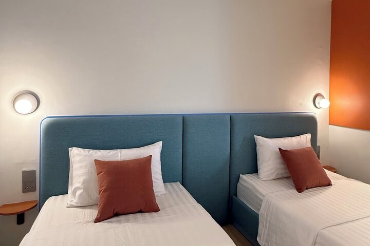 Room 5 of 30