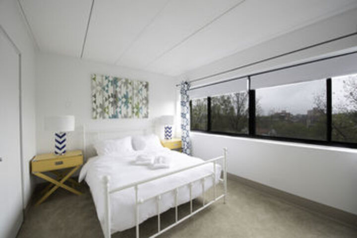 Room 7 of 13