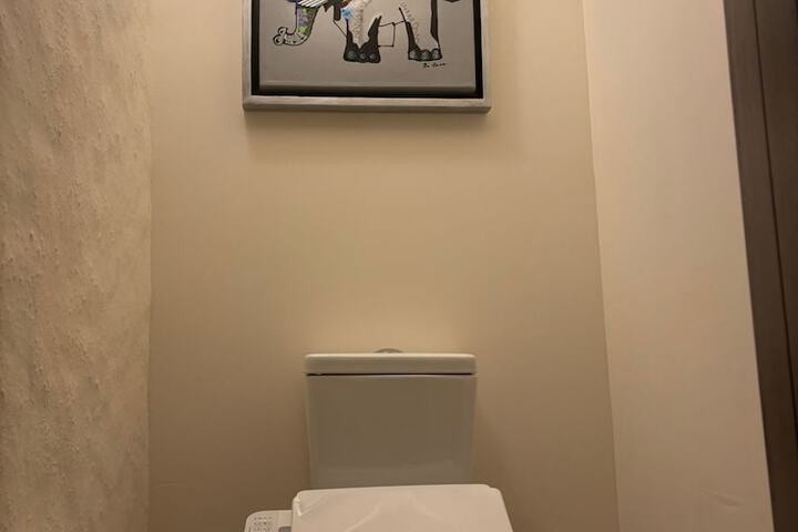 Room 98 of 150