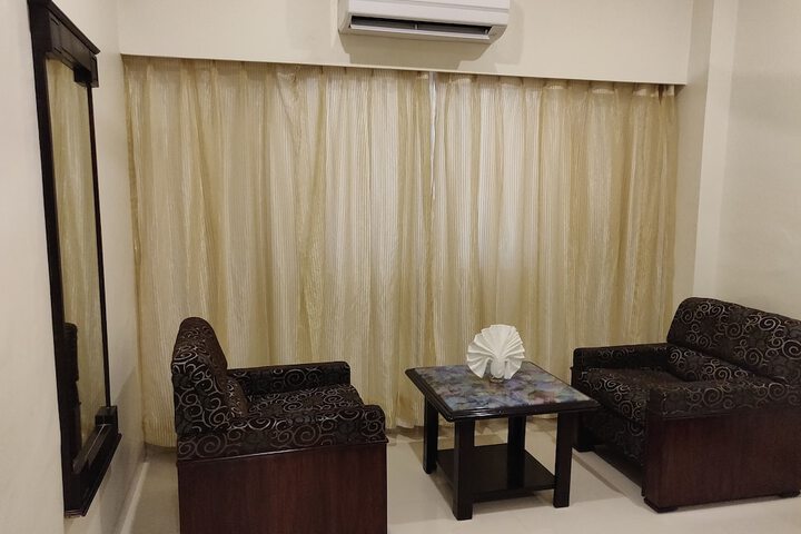 Room 34 of 103