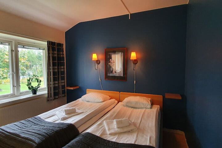 Room 11 of 44