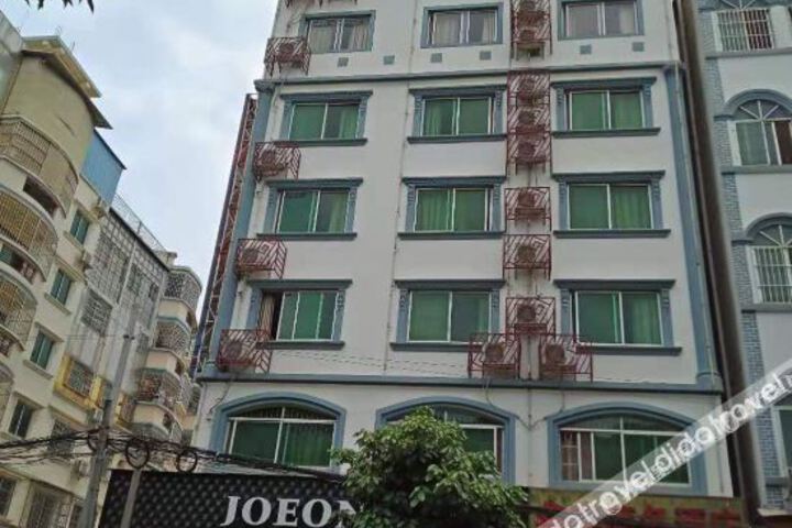 Hotel 2 of 4