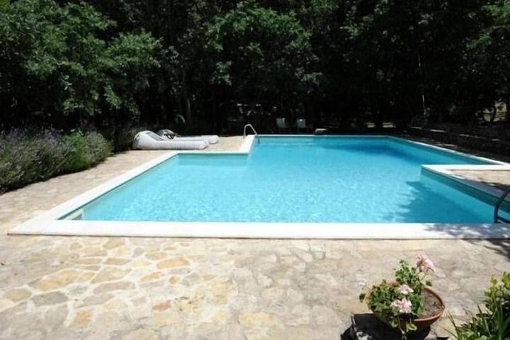 Hotel with Pool