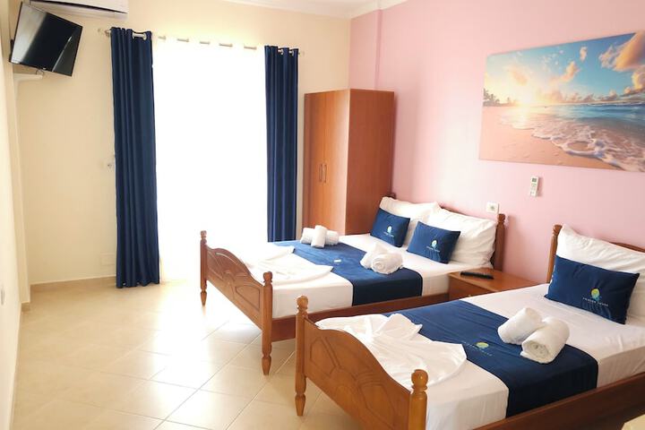 Room 4 of 21