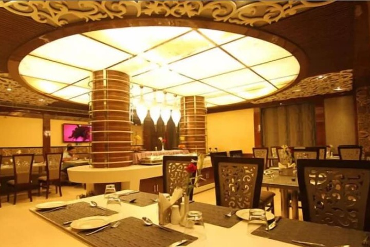 Dining 53 of 63