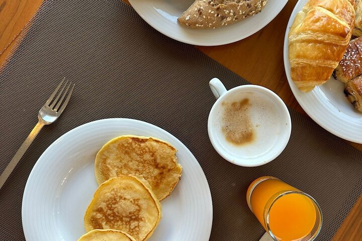 Breakfast/Coffee Service 52 of 75