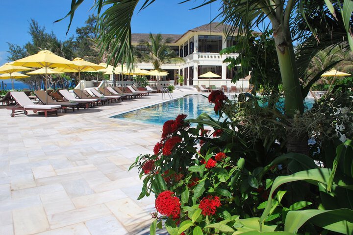 Sundeck 246 of 252