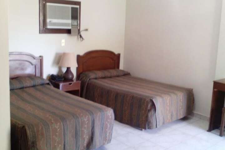 Room 2 of 11