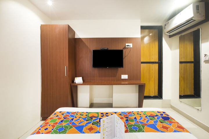 Room 8 of 36