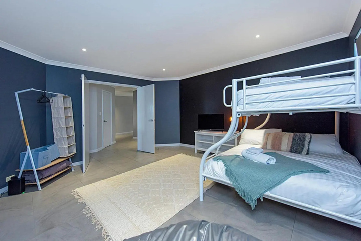 Room 2 of 24