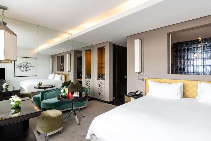 Room 30 of 131
