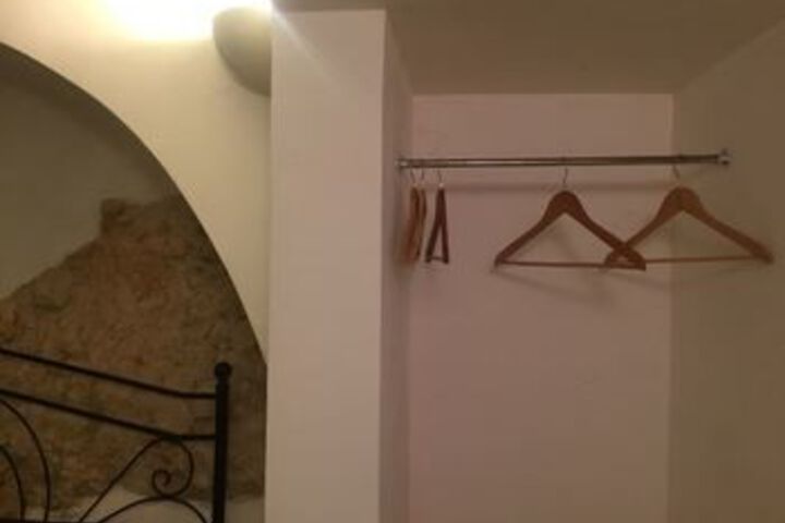 Room 67 of 100