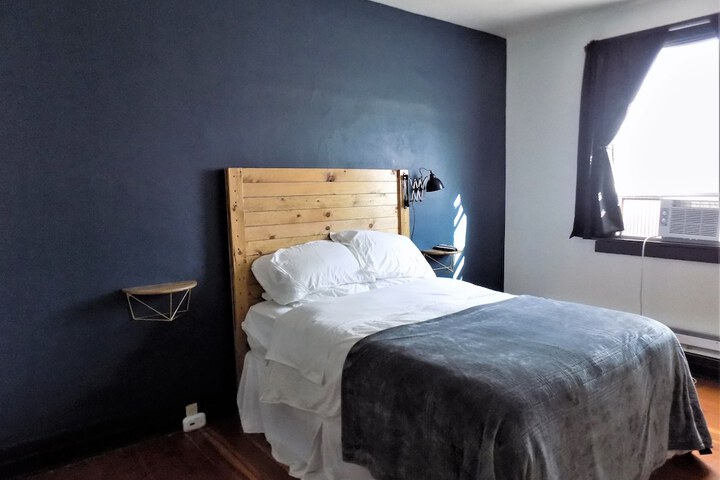 Room 7 of 63