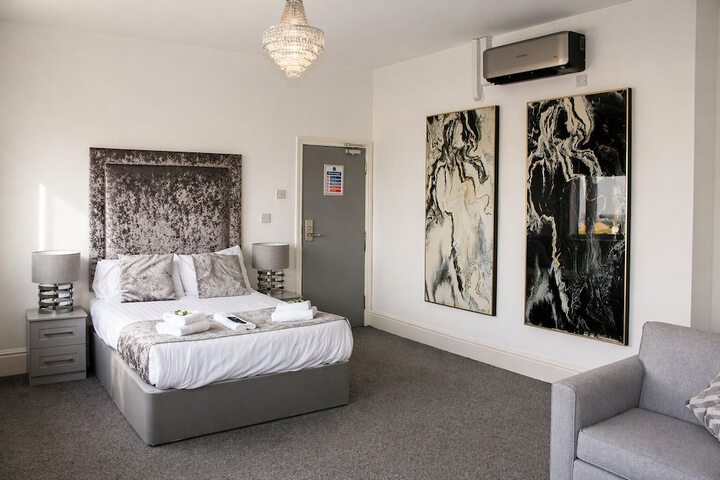 Room 26 of 53