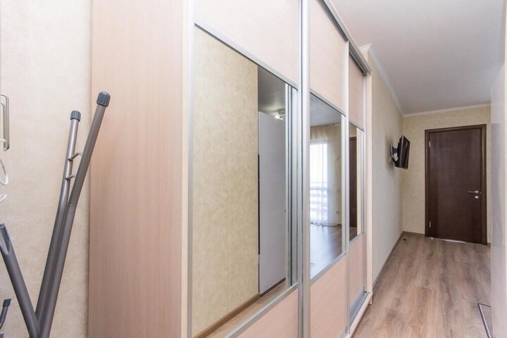 Room 3 of 34