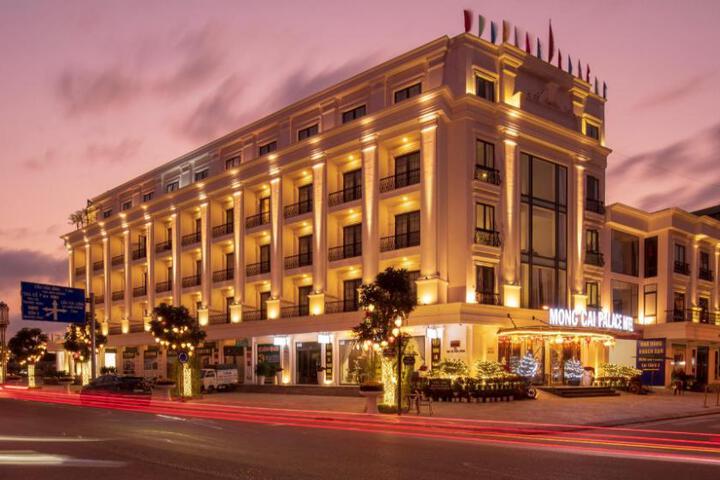 Mong Cai Palace Hotel