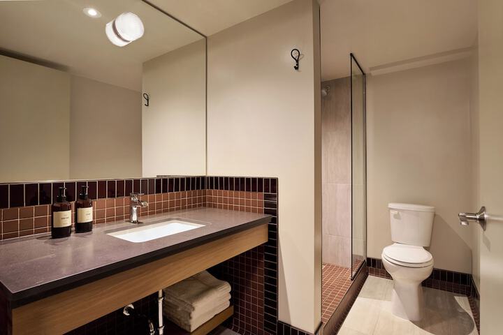 Room 16 of 25