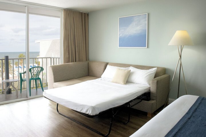 Room 4 of 39