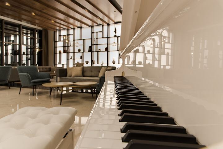 Guest Lobby