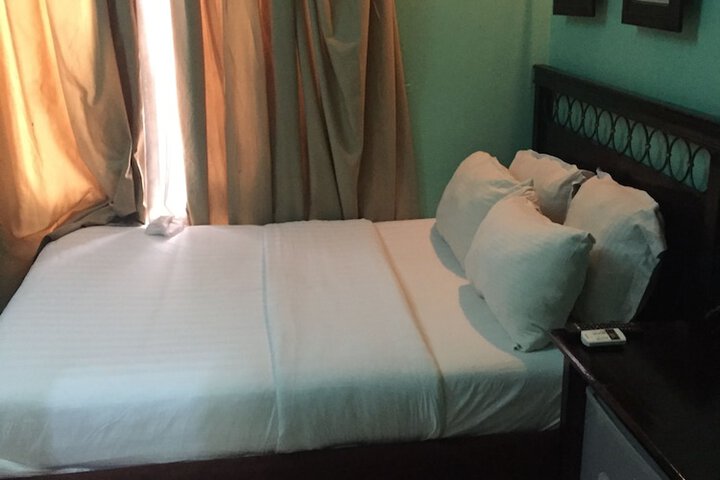 Room 14 of 15