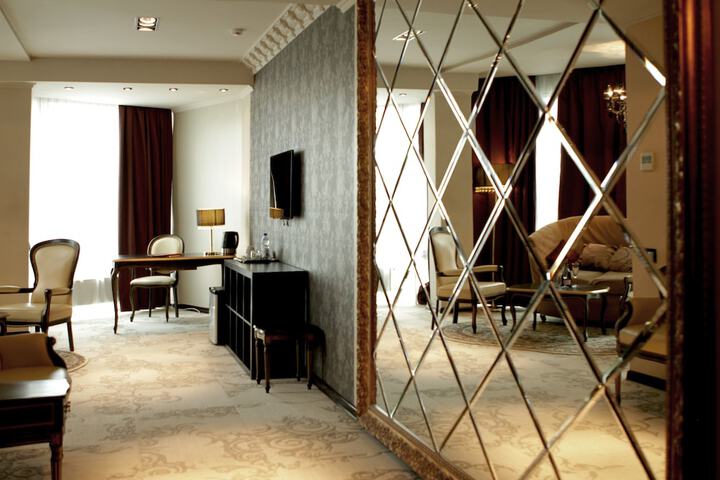 Room 14 of 75
