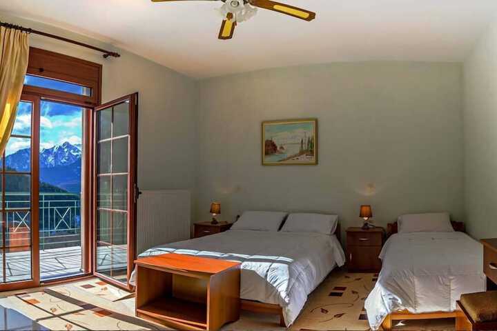 Room 8 of 70
