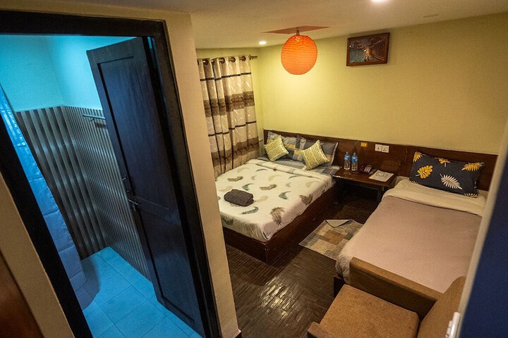 Room 47 of 122