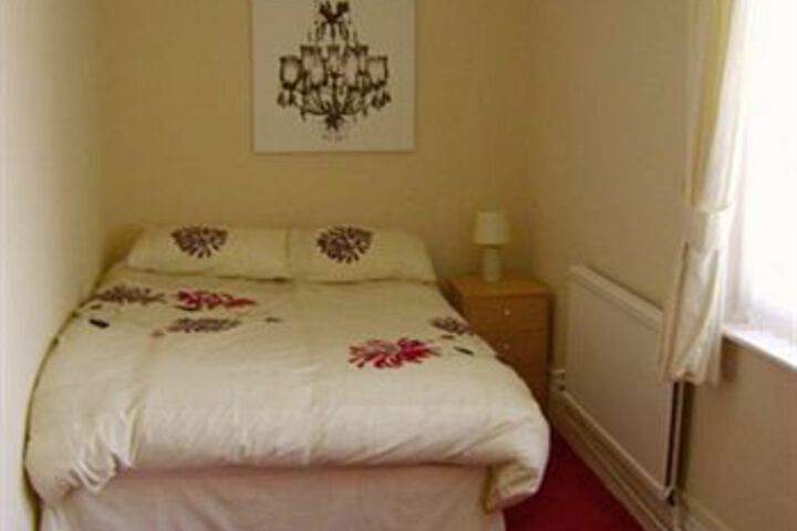 Room 3 of 14