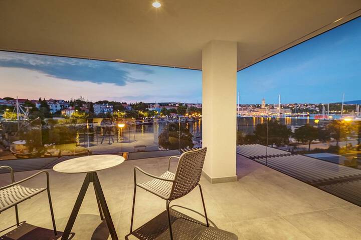 Terrace/Patio 9 of 22